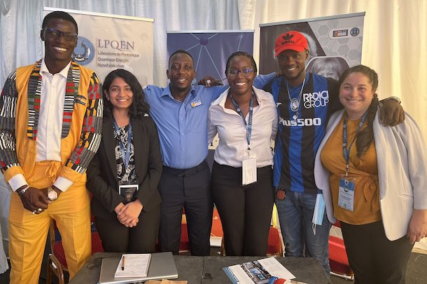 CMU Students meet students from Africa at African MRS